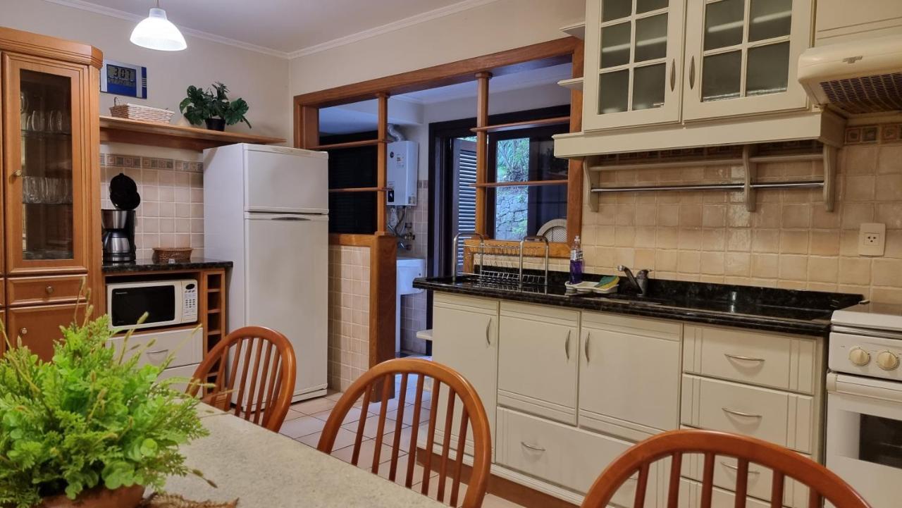 Apartamento BridiBlanco`s Gramado - Próximo a Rua Torta Exterior foto